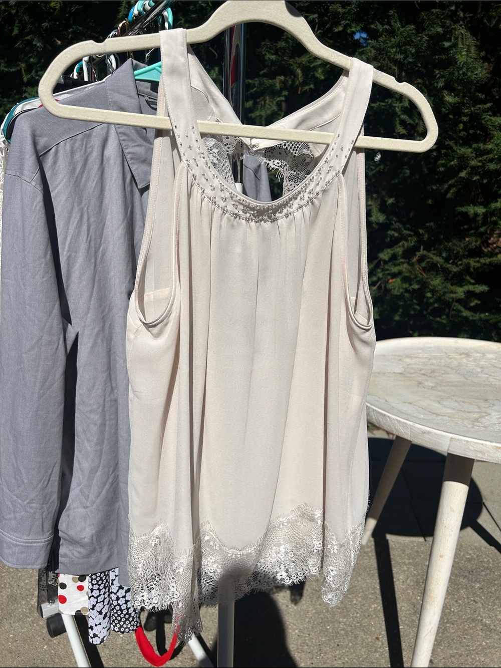 White House Black Market Lace-Trim Sleeveless Camisole Tank Top in Cream